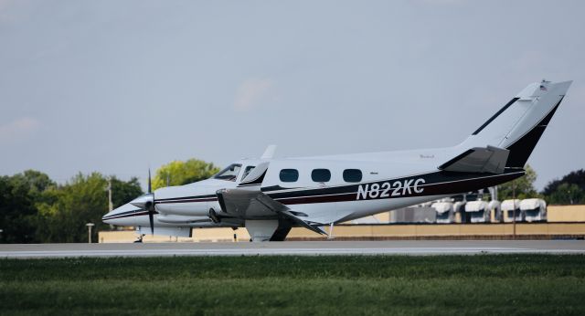 Beechcraft Duke (N822KC) - On flightline.