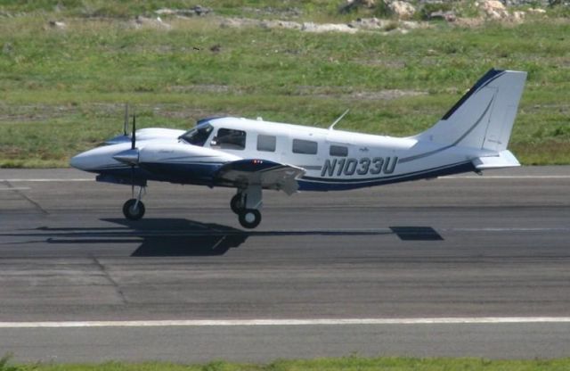 Piper Seneca (N1033U)