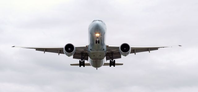 BOEING 777-300ER (C-FIVX)