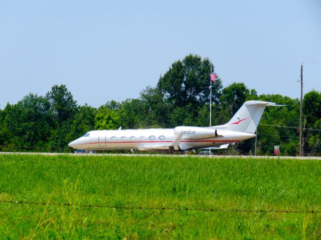 Gulfstream Aerospace Gulfstream IV (N402JE) - EDG402br /BNA-MIObr /08/02/23