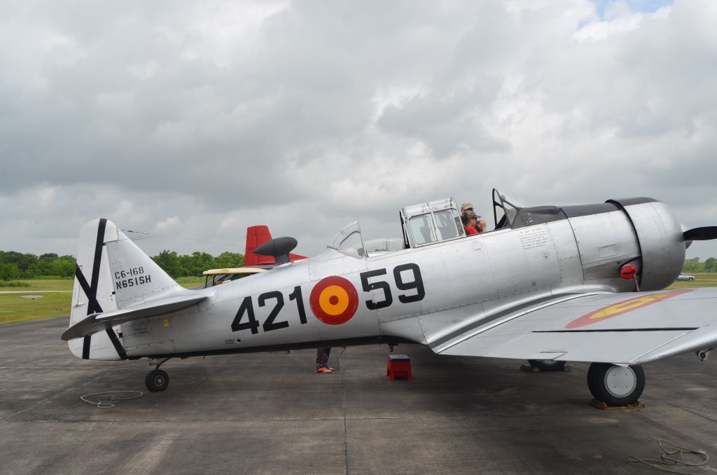 North American T-6 Texan (N651SH) - Taken during the Pearland Airport open house and BBQ fly-in.