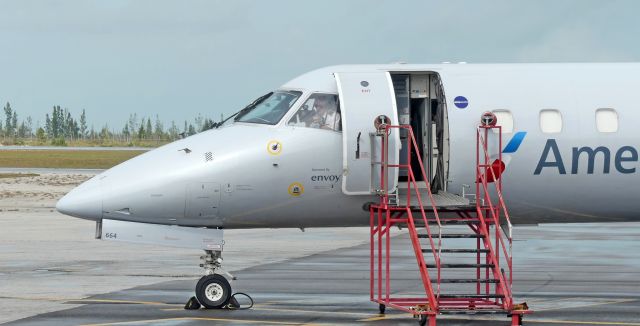 Embraer ERJ-145 (N664MS)