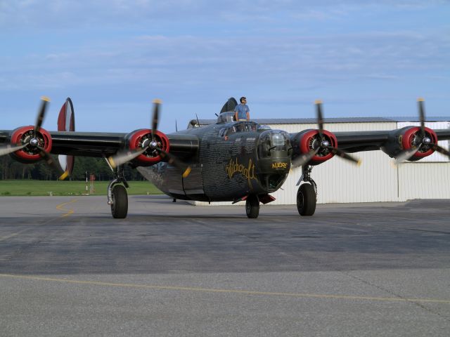 Consolidated B-24 Liberator (B24) - Great view today!