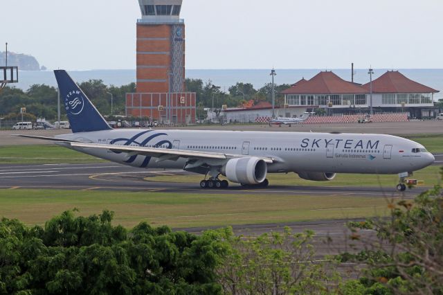 BOEING 777-300 (PK-GII) - "SkyTeam" livery