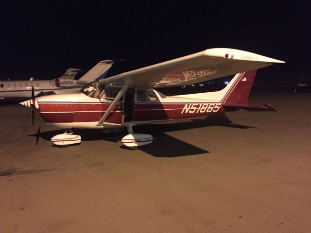 Cessna Skylane (N51865) - After an AngelFlight West mission and relaxing at Lloyds Jet Aviation FBO.  Caught this shot in their eerie ramp lights.