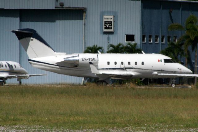 Canadair Challenger (XA-VDG) - Seen here on 20-Oct-18.  Actually reregistered N82SC 13-Sep-18 and departed here as such on 9-Nov-18 heading for KSUS.