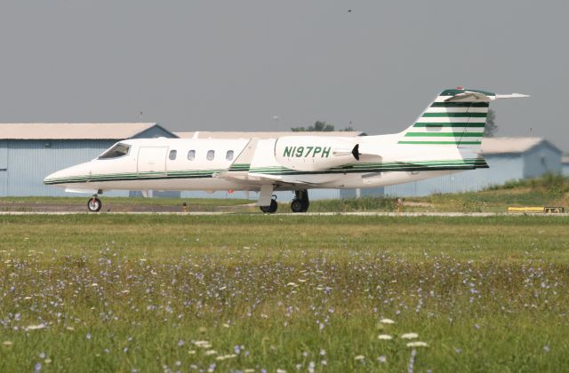 Learjet 31 (N197PH)