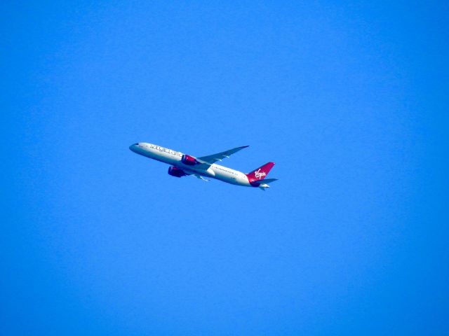 Boeing 787-9 Dreamliner (G-VSPY)