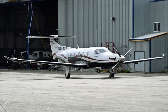 Pilatus PC-12 (N744DA)