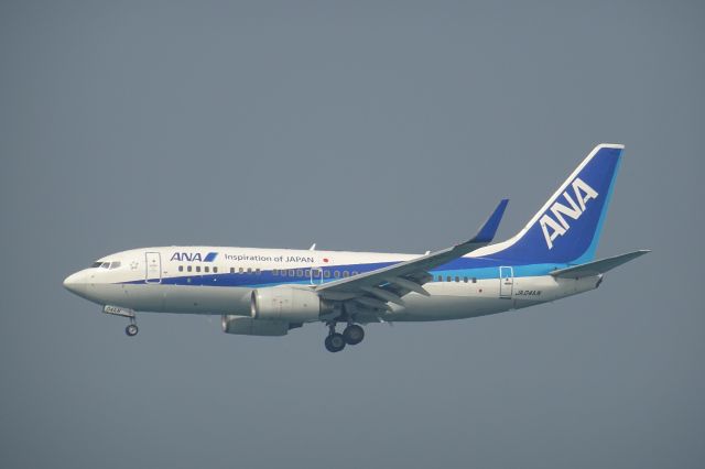Boeing 737-700 (JA04AN)