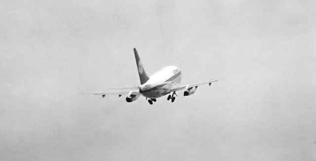 — — - early 1970's Boeing 737, br /Departure Warsaw