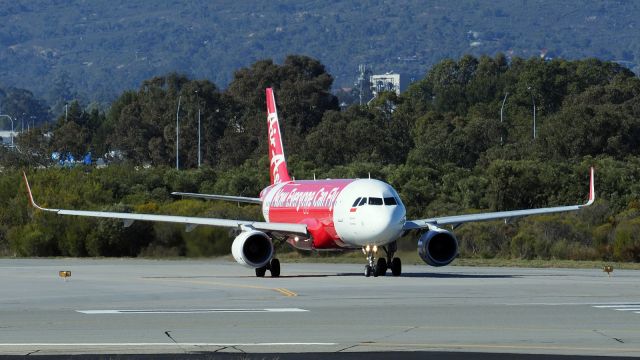 Airbus A320 (PK-AZE) - Airbus A320-212 AirAsia Indonesia PK-AZE lining up rwy 03 YPPH 230618.