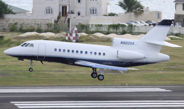 Dassault Falcon 900 (N900SX)