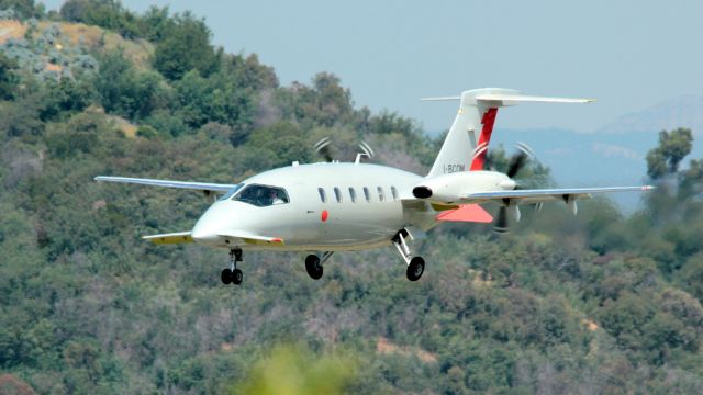 Piaggio P.180 Avanti (I-BCOM)