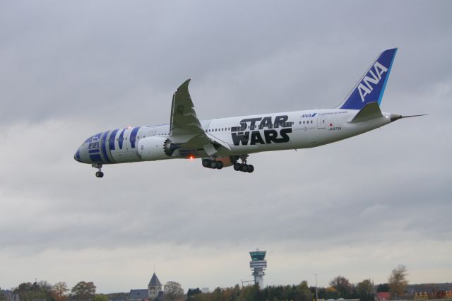 Boeing 787-8 (JA873A) - Steenokkerzeel en bout de la  piste 25 L