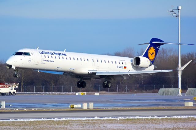 Canadair Regional Jet CRJ-900 (D-ACKL)