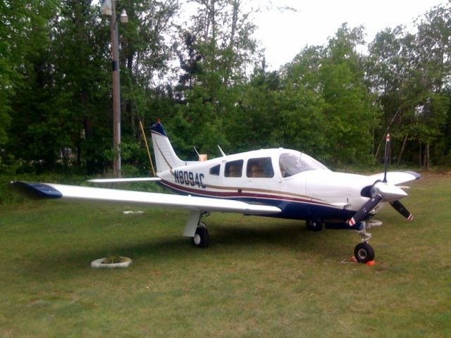 Piper Cherokee Arrow (N8094C)