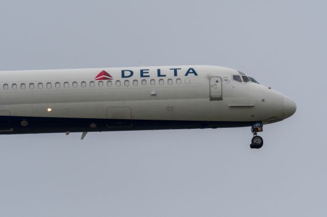 McDonnell Douglas MD-88 (N923DL) - Delta N923DL