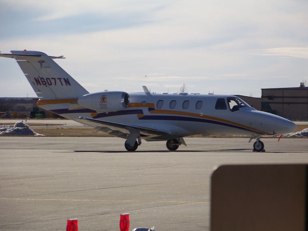 Cessna Citation CJ1 (N607TN) - Midwest Transplant Networks Plane after landing at Hays, KS from Wichita, KS