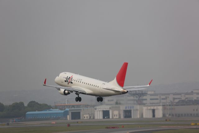 Embraer 170/175 (JA217J)