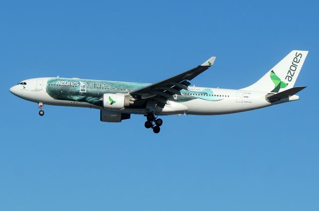 Airbus A330-200 (CS-TRY) - Azores 221 arriving from Ponta Delgada