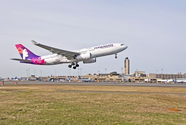 Airbus A330-200 (N382HA) - Aloha !