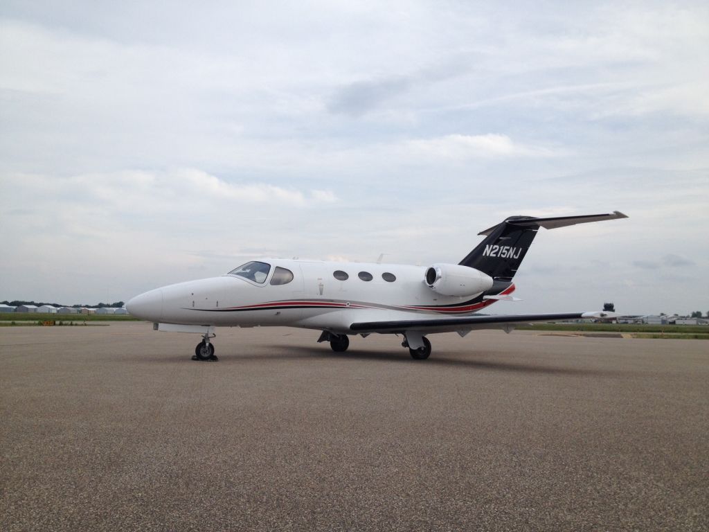 Cessna Citation Mustang (N215NJ)