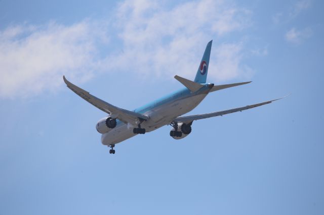 Boeing 787-9 Dreamliner (HL8345)