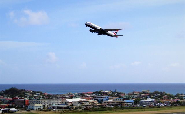 Boeing 777-200 (G-VIIT)