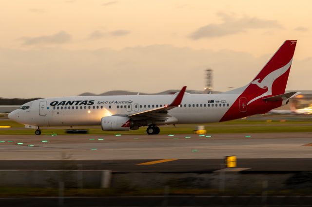 Boeing 737-800 (VH-XZL)