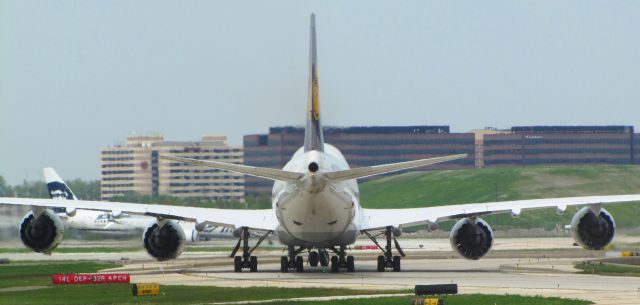 BOEING 747-8 (D-ABYP)