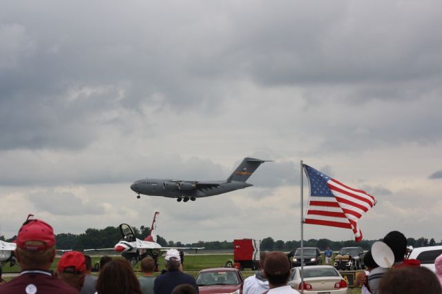 Boeing Globemaster III — - Landing after a performance at the 2009 Dayton Airshow.