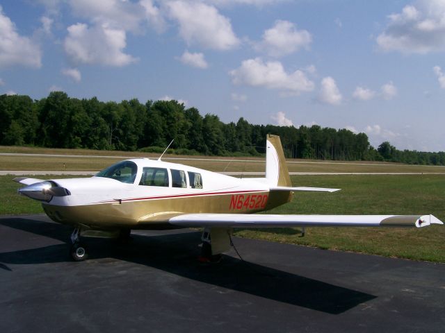 Mooney M-20 (N6452Q)