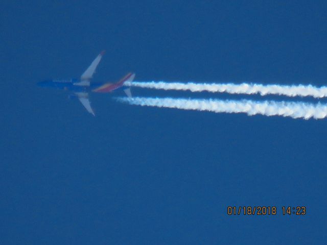 Boeing 737-800 (N8537Z)