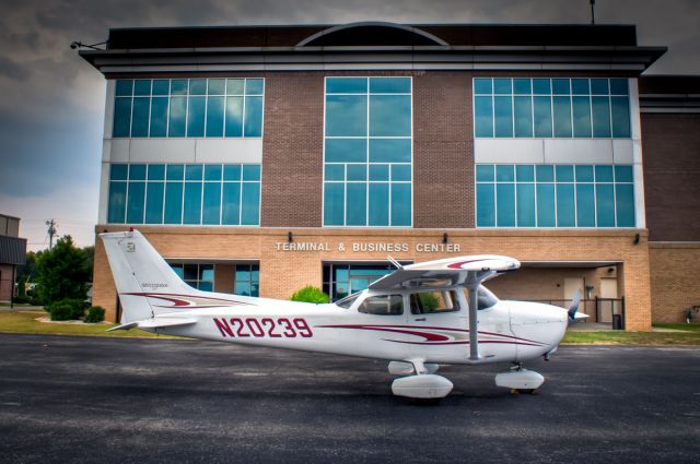 Cessna Skyhawk (N20239)