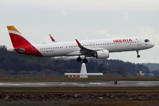 Airbus A321neo (EC-OIL) - 'Iberia 347' arriving from Madrid Barajas Airport