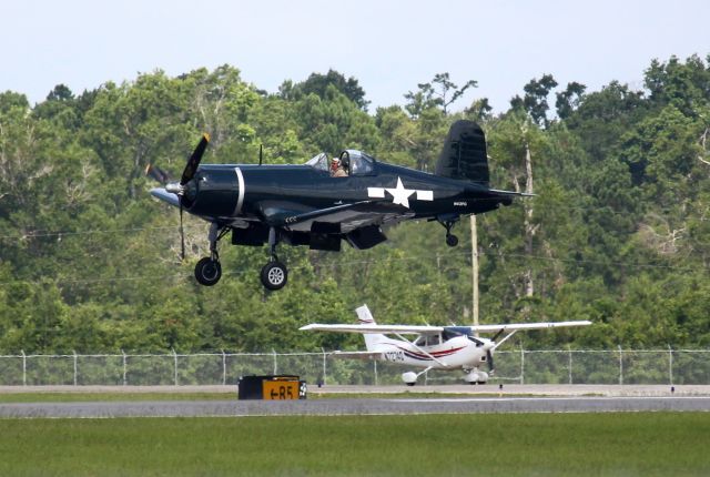 VOUGHT-SIKORSKY V-166 Corsair (N43FG) - The Old and the New