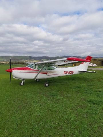 Cessna Skylane (VH-HZV)