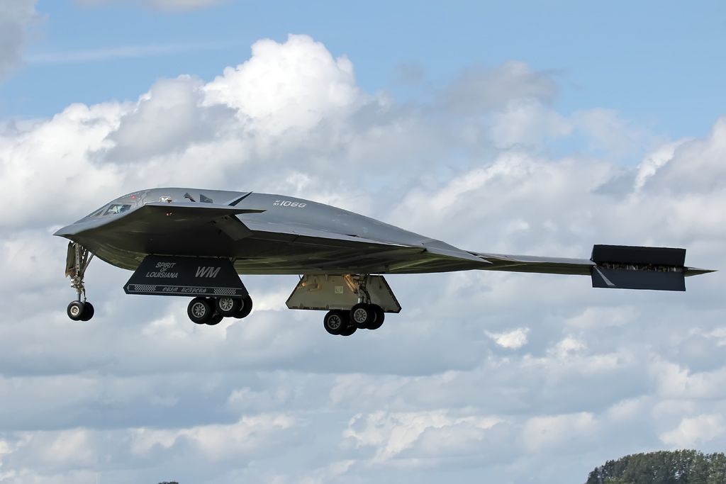 Northrop Spirit — - B2 landing at Fairford, UK