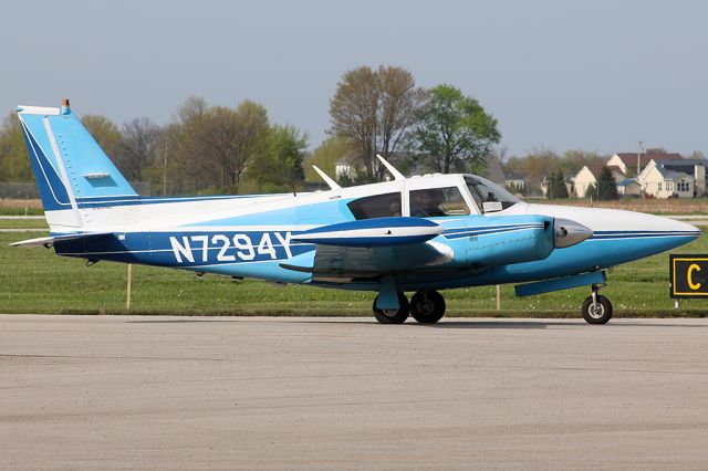 Piper PA-30 Twin Comanche (N7294Y)