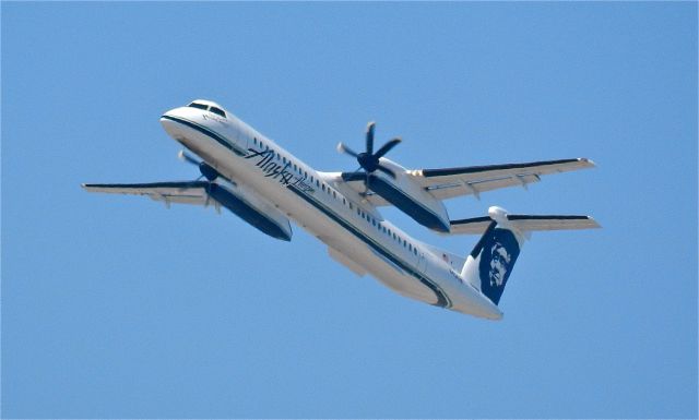 de Havilland Dash 8-400 (N434MK)