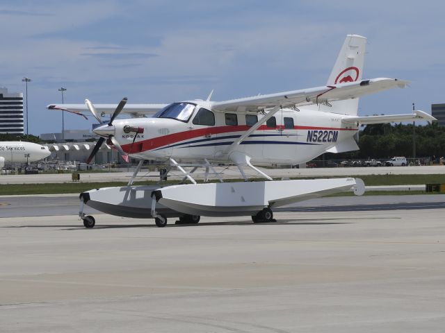 Quest Kodiak (N522CM) - Now on floats. 30 JUNE 2016.