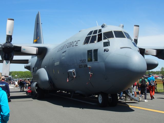 Lockheed C-130 Hercules (N7322)
