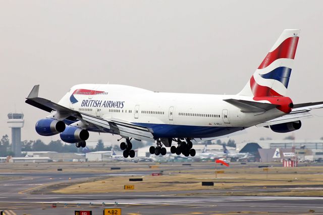 Boeing 747-400 (G-BNLJ)