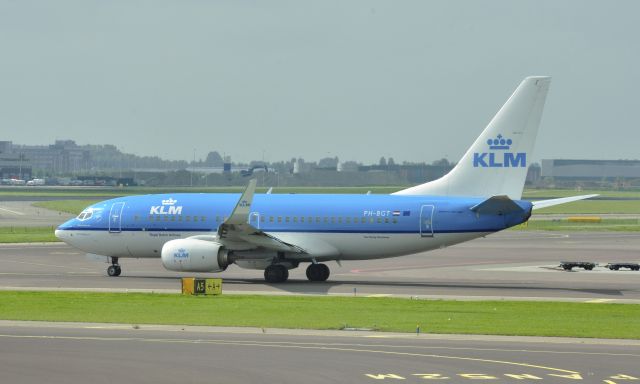 Boeing 737-700 (PH-BGT) - KLM Boeing 737-7K2(WL) PH-BGT in Amsterdam 