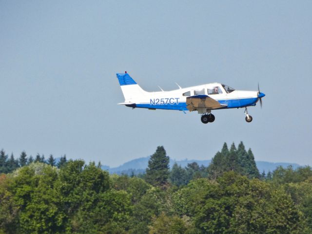 Piper Cherokee (N257CT)