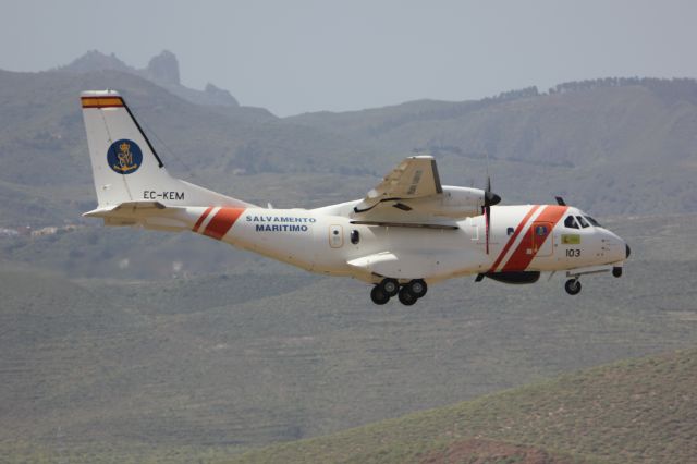 Casa Persuader (CN-235) (EC-KEM)