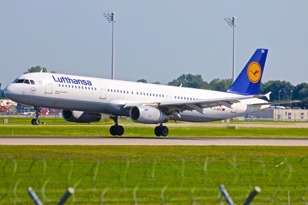 Airbus A321 (D-AIRX)