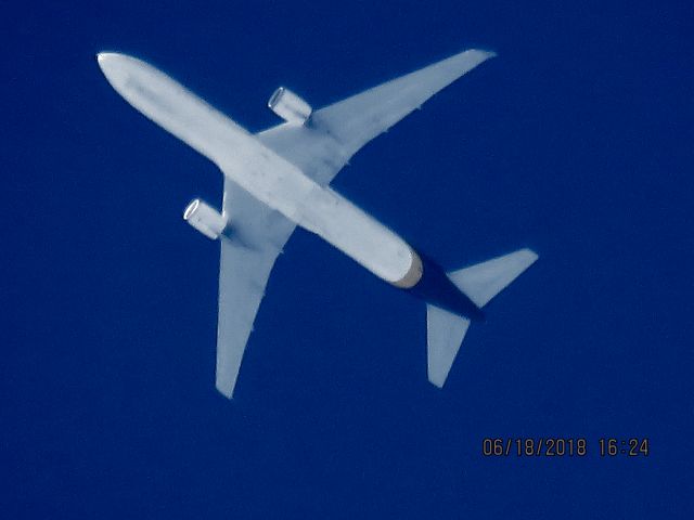BOEING 767-300 (N315UP)