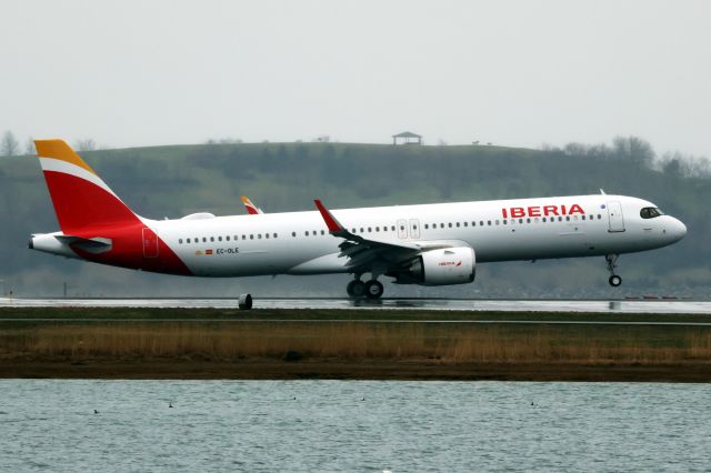 Airbus A321neo (EC-OLE) - Possibly Iberia's 2nd XLR to their fleet.